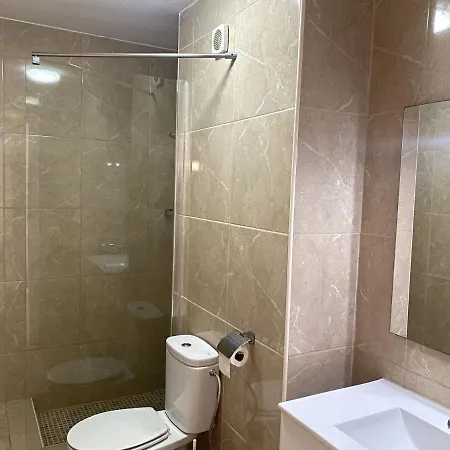 アパート Lovely Self Catering 1 Bed 7b2, Cristianos, Tenerife ロスクリスティアーノス