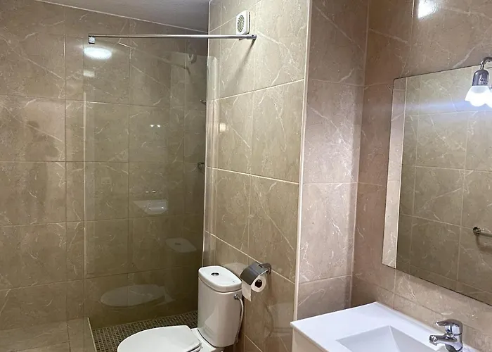 Appartement 1 Bed 7b2, Victoria Court 1, Cristianos, Tenerife Los Cristianos (Tenerife)